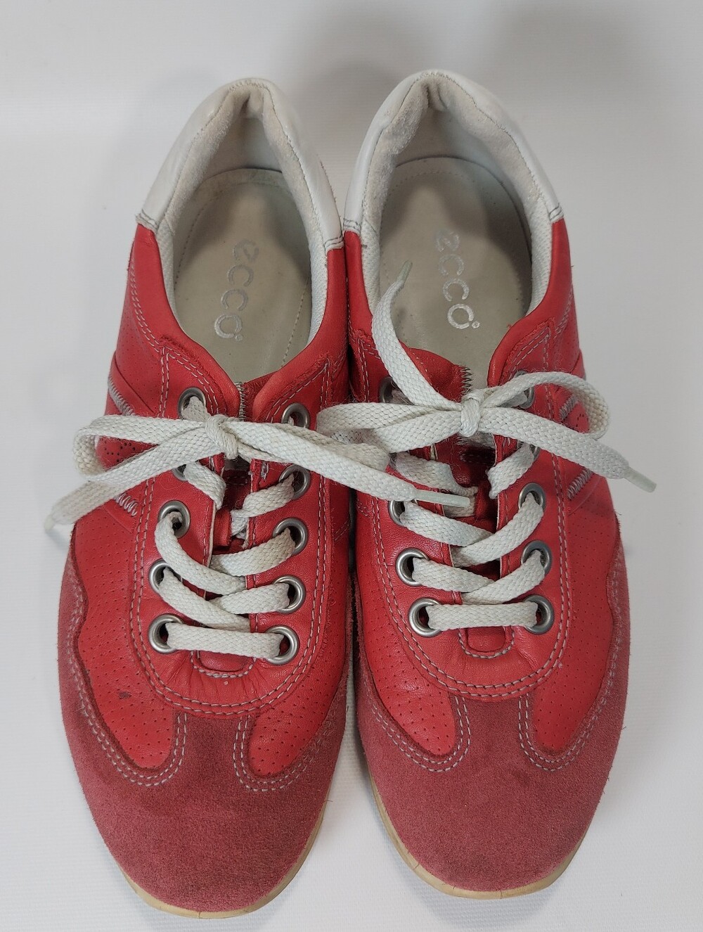 Ecco Mobile II Premium Red Leather Sneakers Womens Size US 7 EUR 38 Shoes